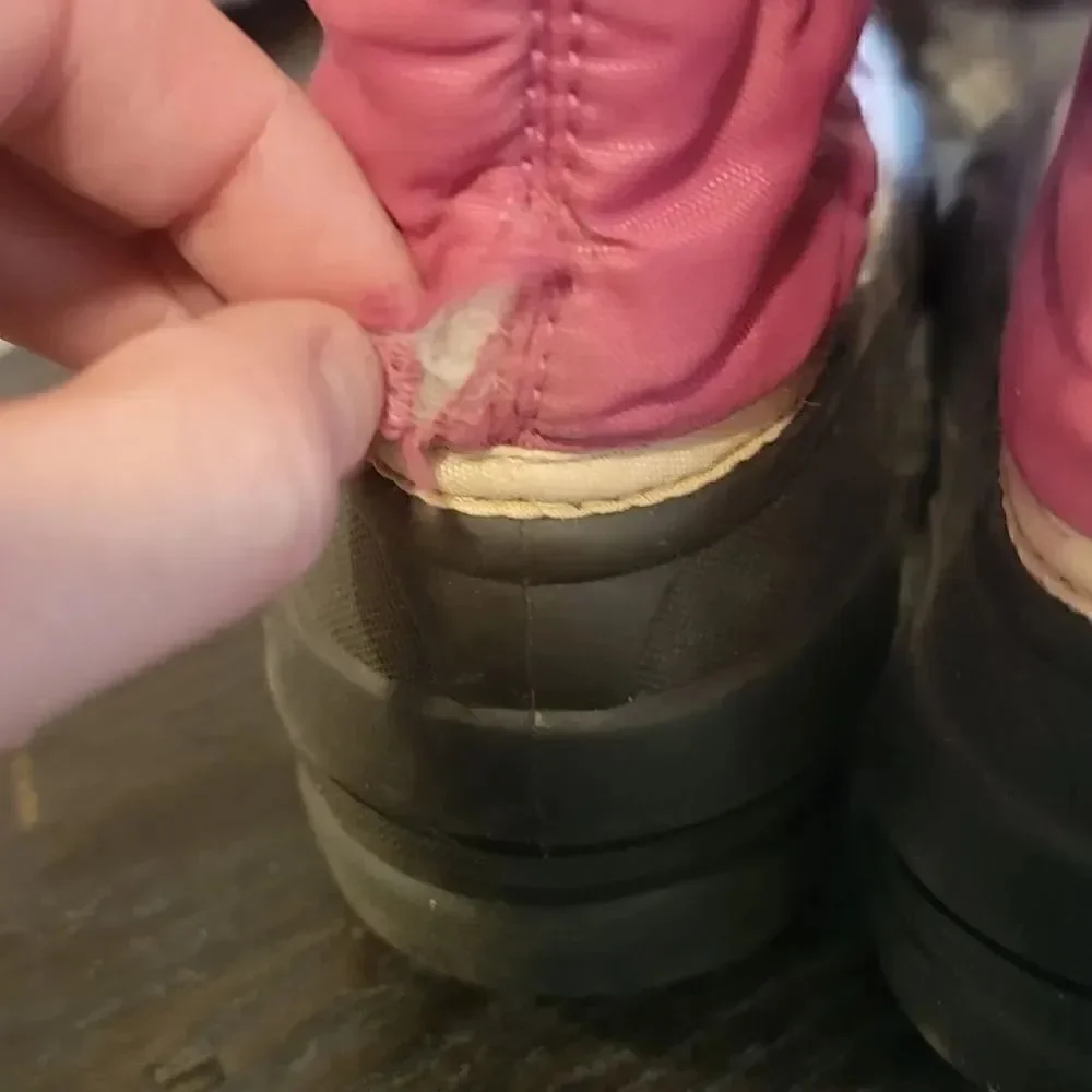 Sorel Cub pink winter boots size 1